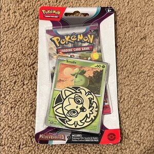 Pokemon Trading Card Pack with Green Smoliv Card and Black White Token